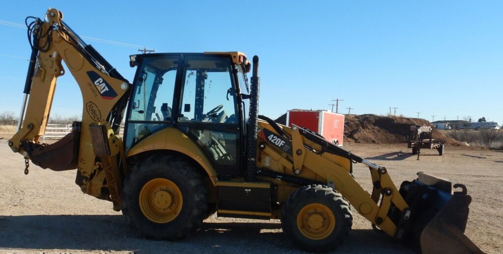 2015 Caterpillar 420F IT