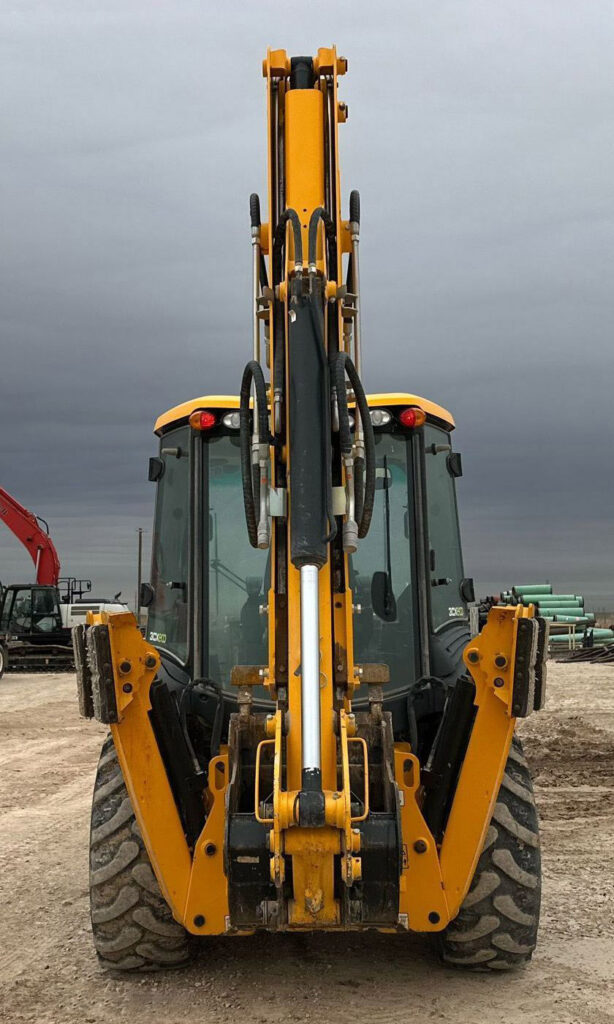 2022 JCB 3CX