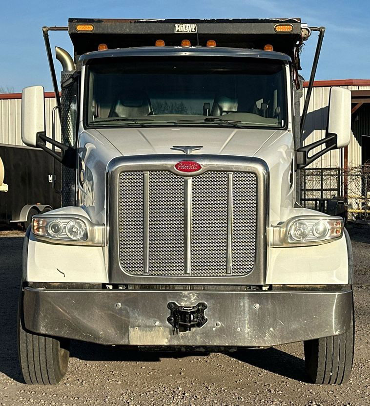 2020 Peterbilt 567