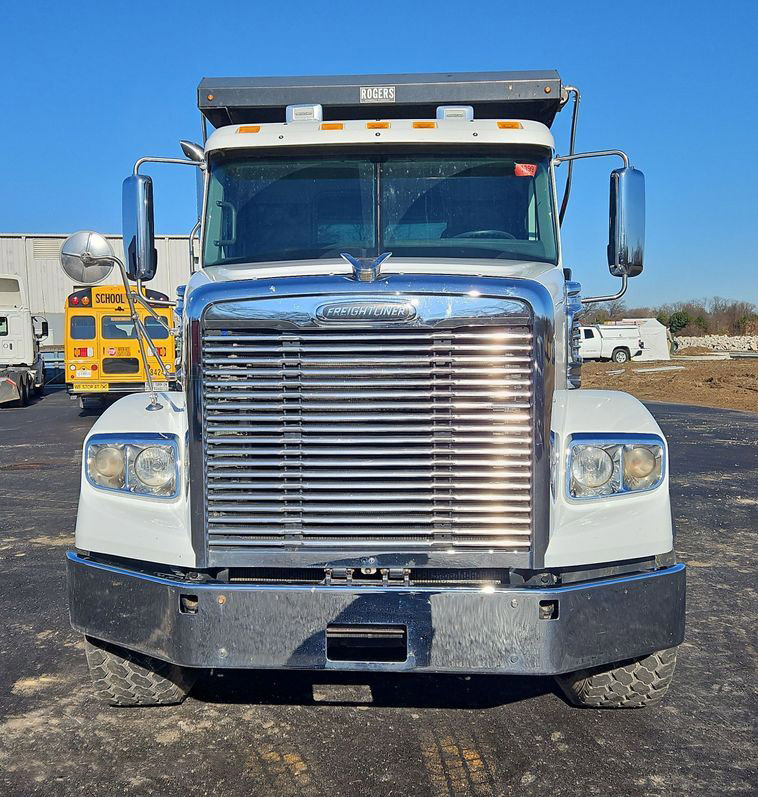 2016 Freightliner Coronado 122SD