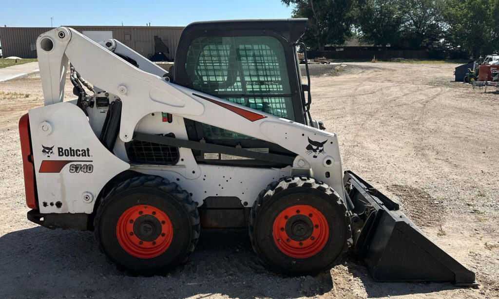 2018 Bobcat S740